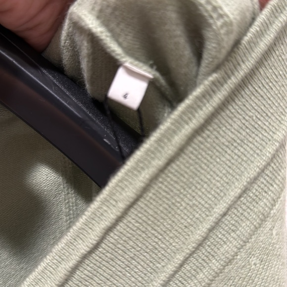 Sandro Paris (NEW WITH TAGS) Vert Amande Wool and Cashmere Sweater, Pastel Green - Picture 5 of 8